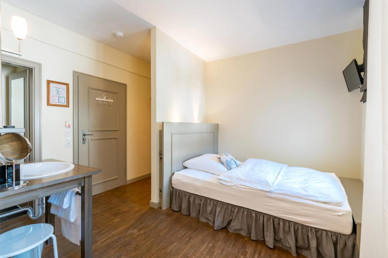 Friedrich Von Schiller Hotel Bietigheim-Bissingen Quarto foto